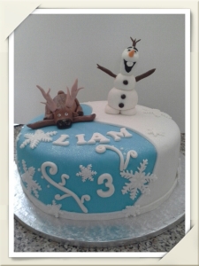 frozen olaf and sven cake
